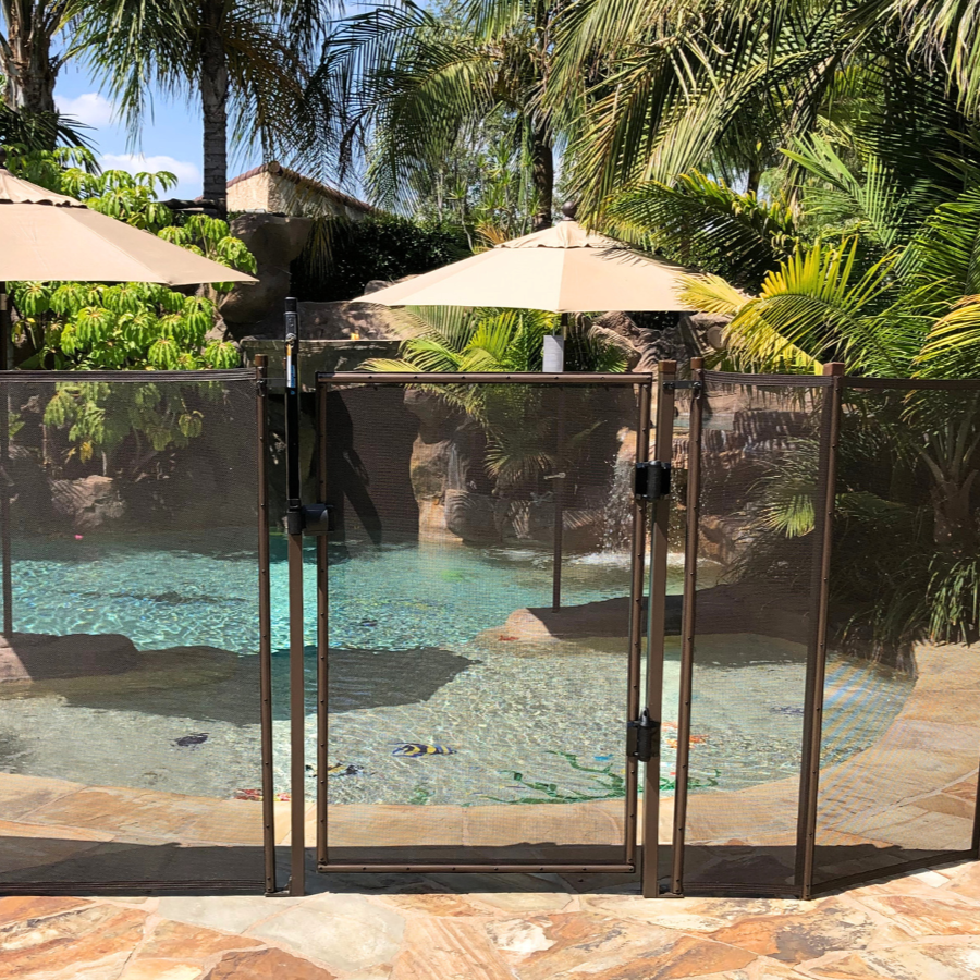 SCG Pool Fence Installation Image (2) SCG Pool Fence Installation Image (2)